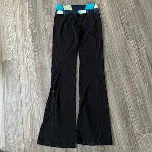 Lululemon groove pants 6 tall